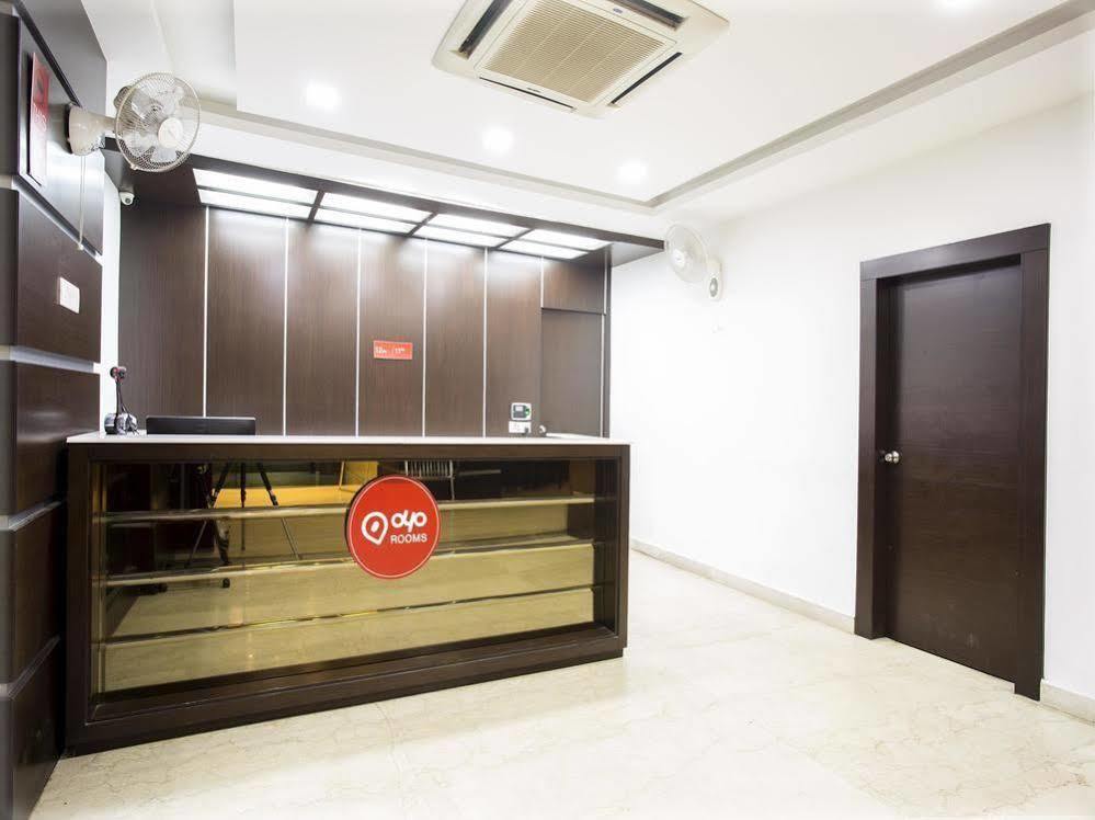 Oyo Rooms Near Cosmos Mall Siliguri Bagian luar foto